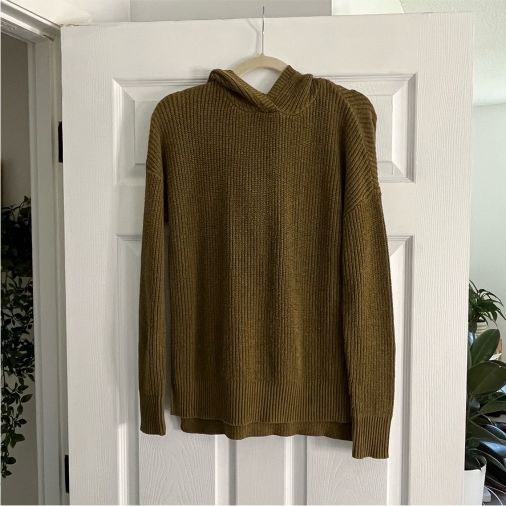 Cynthia Rowley Cozy Knit Sweater with Hood in Olive Green Size Medium